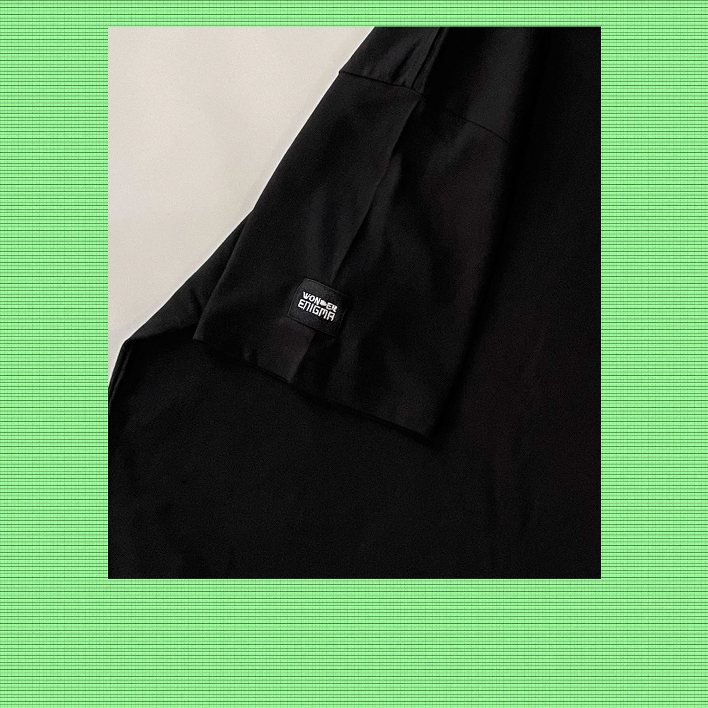 Brand Essential Tee