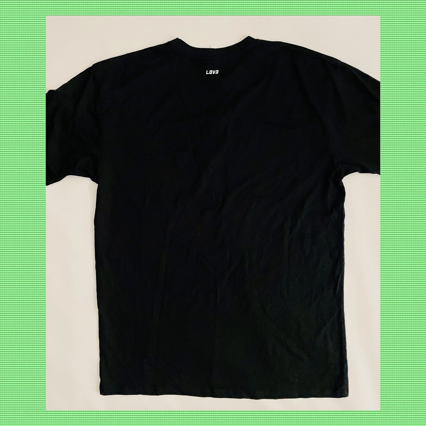 ..CUSTOM.. "LOV3" Essential Tee
