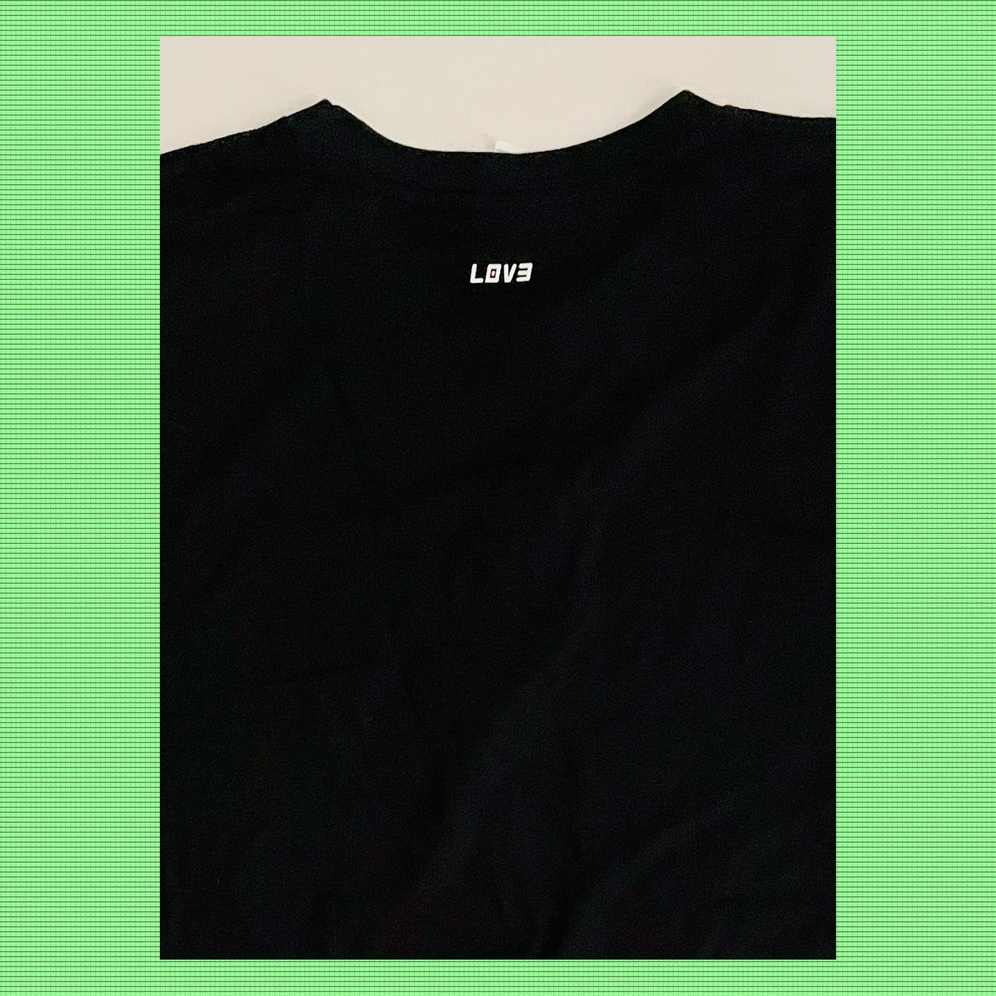 ..CUSTOM.. "LOV3" Essential Tee